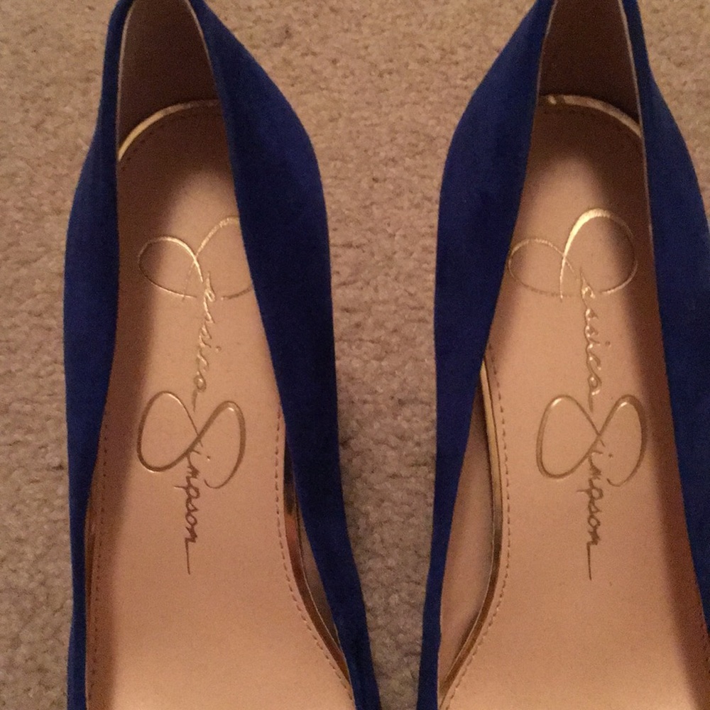Shoes - Picture 4 of 4